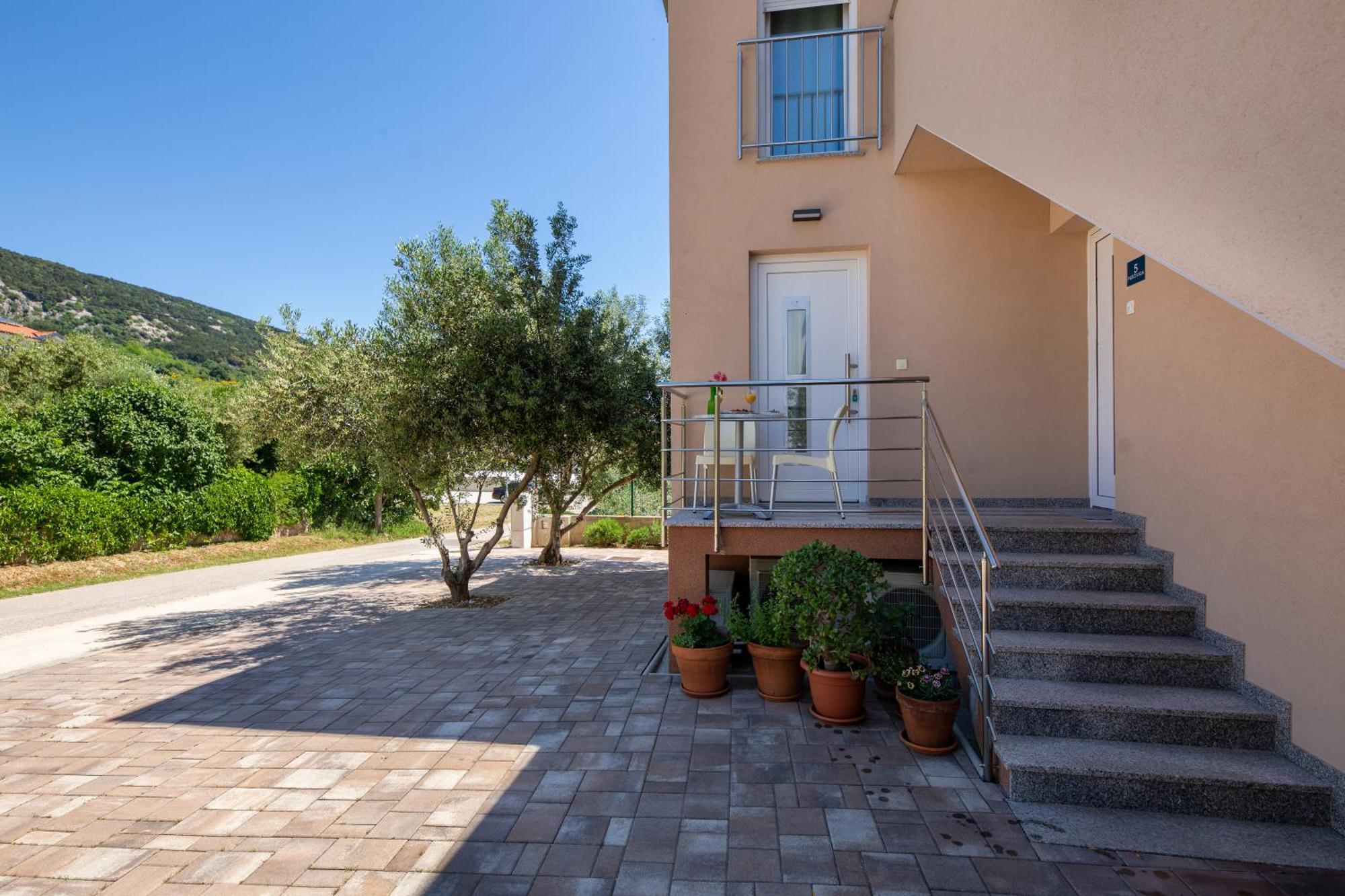 Apartments Viktorija 2 バスカ 部屋 写真